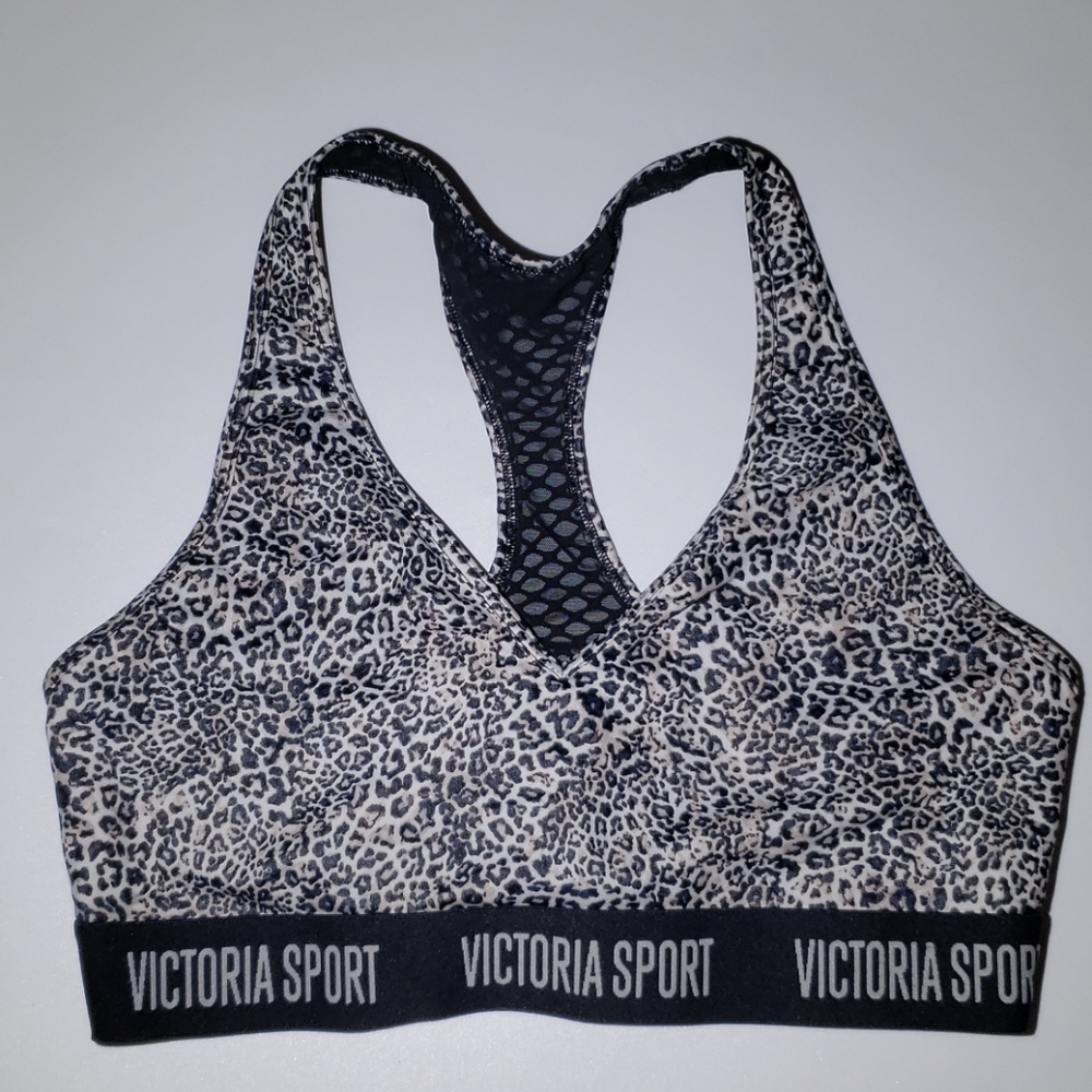 Victoria Sport Leopard Print Sports Bra (Size: M)